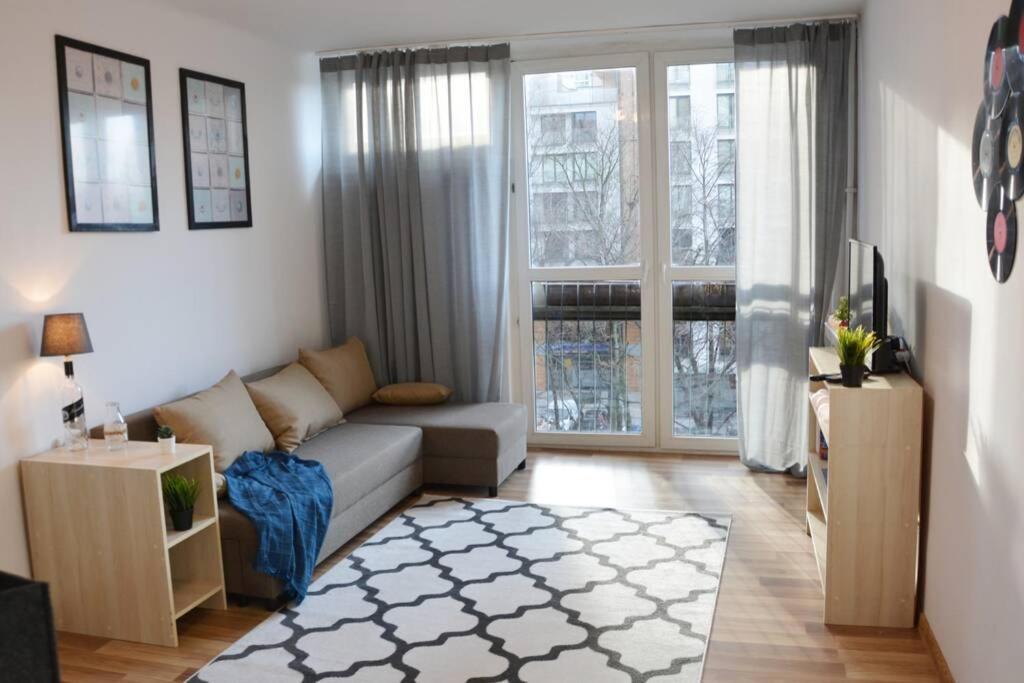 Ohmyhome - Park Mirowski Apartment 华沙 外观 照片