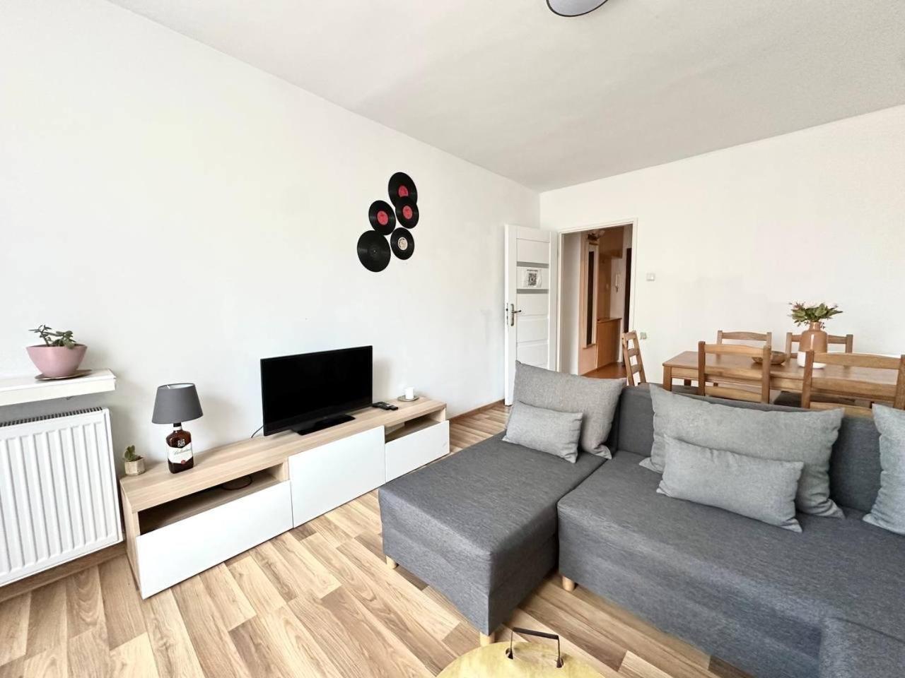 Ohmyhome - Park Mirowski Apartment 华沙 外观 照片
