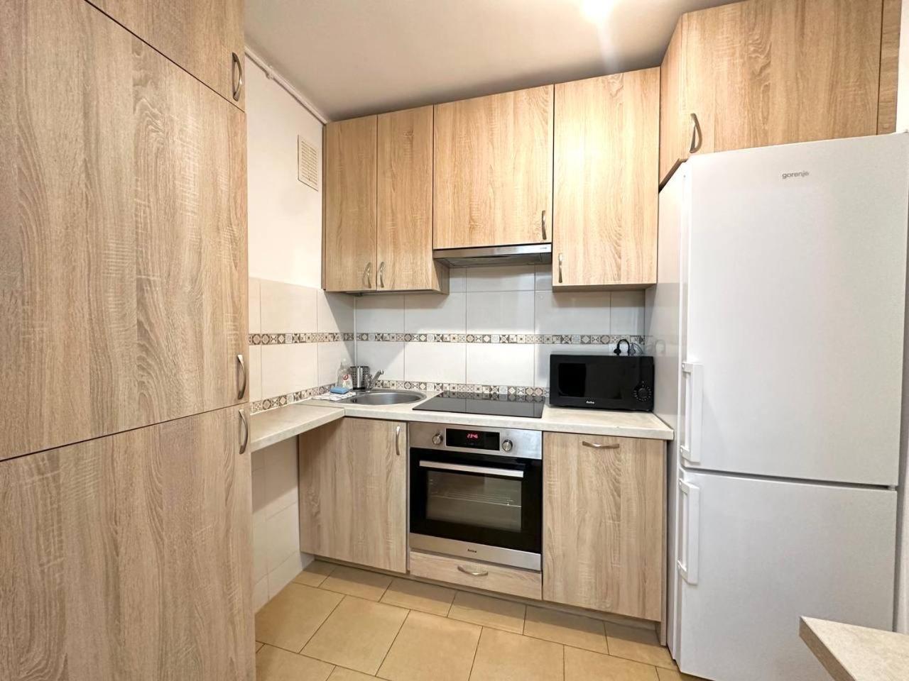 Ohmyhome - Park Mirowski Apartment 华沙 外观 照片